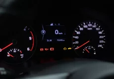 روشن شدن چراغ باتری ماشین