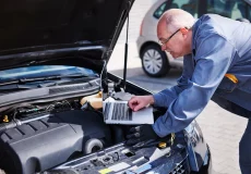 تعویض باتری خودروهای هیبریدی